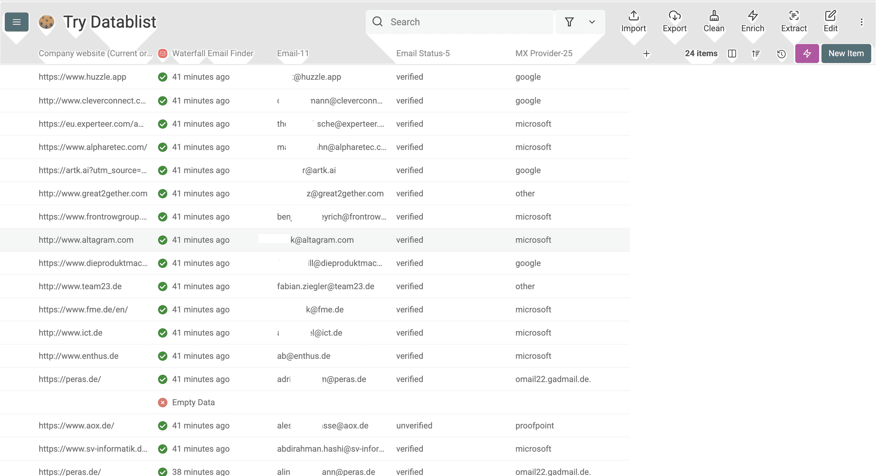 Waterfall Email Finderで補完したメールリスト