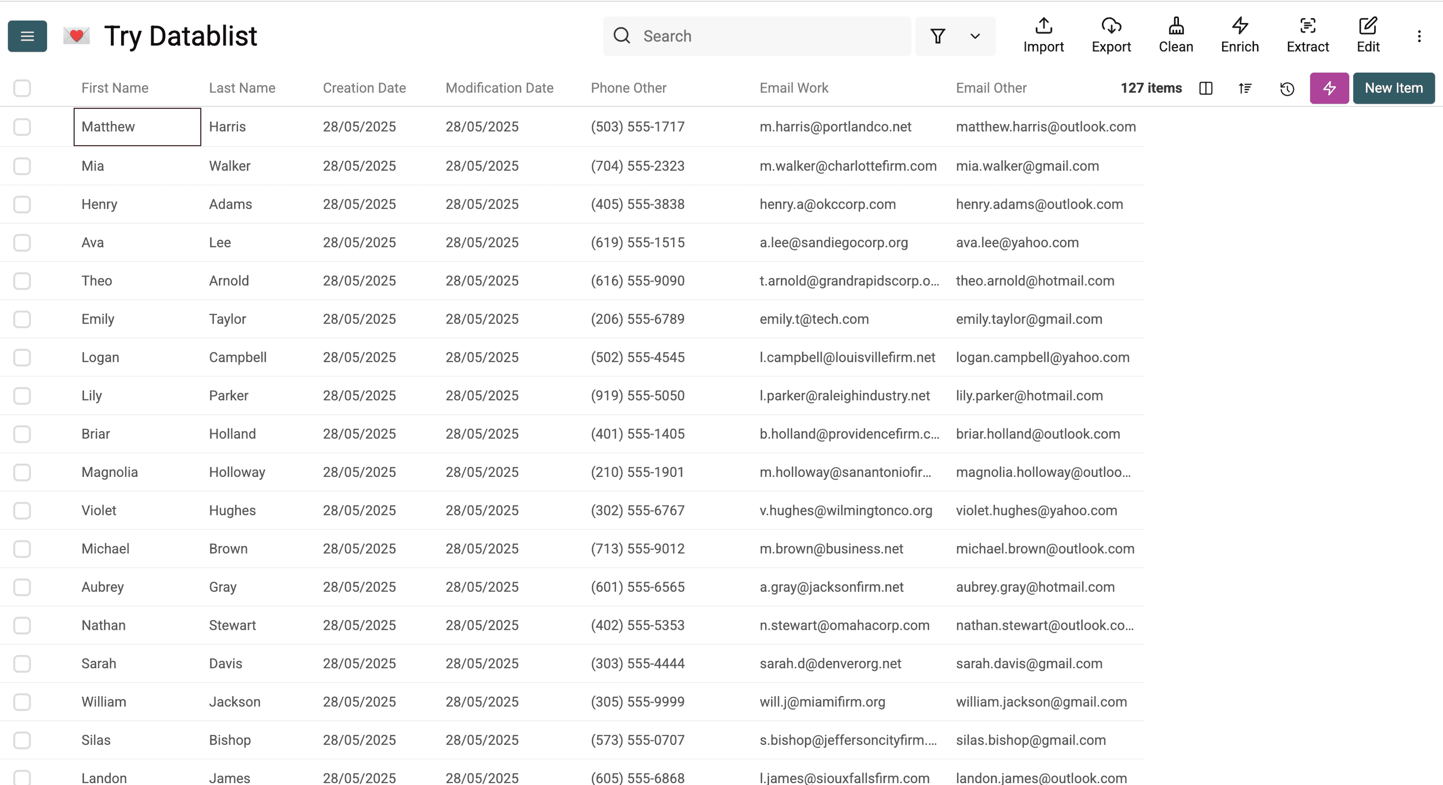 Appleの重複連絡先を含むDatablistコレクション